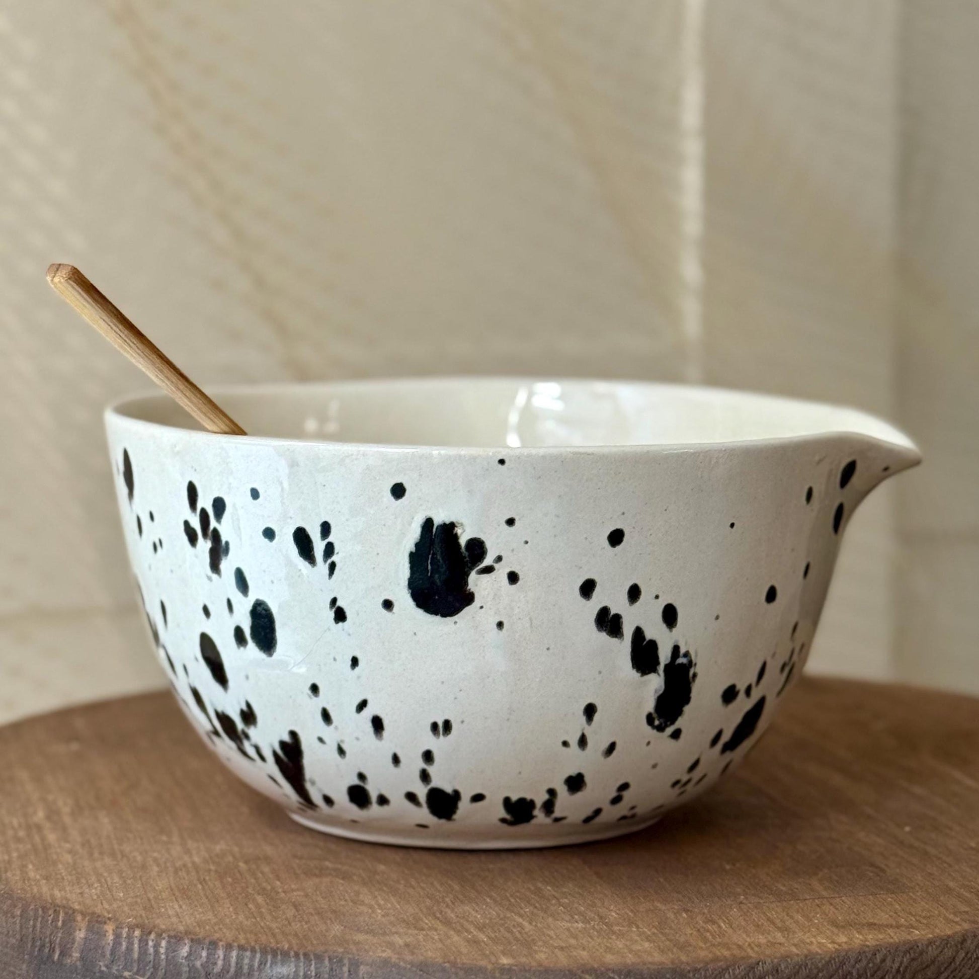 Handmade Speckled Ceramic Matcha Set – Chawan Bowl & Whisk Holder